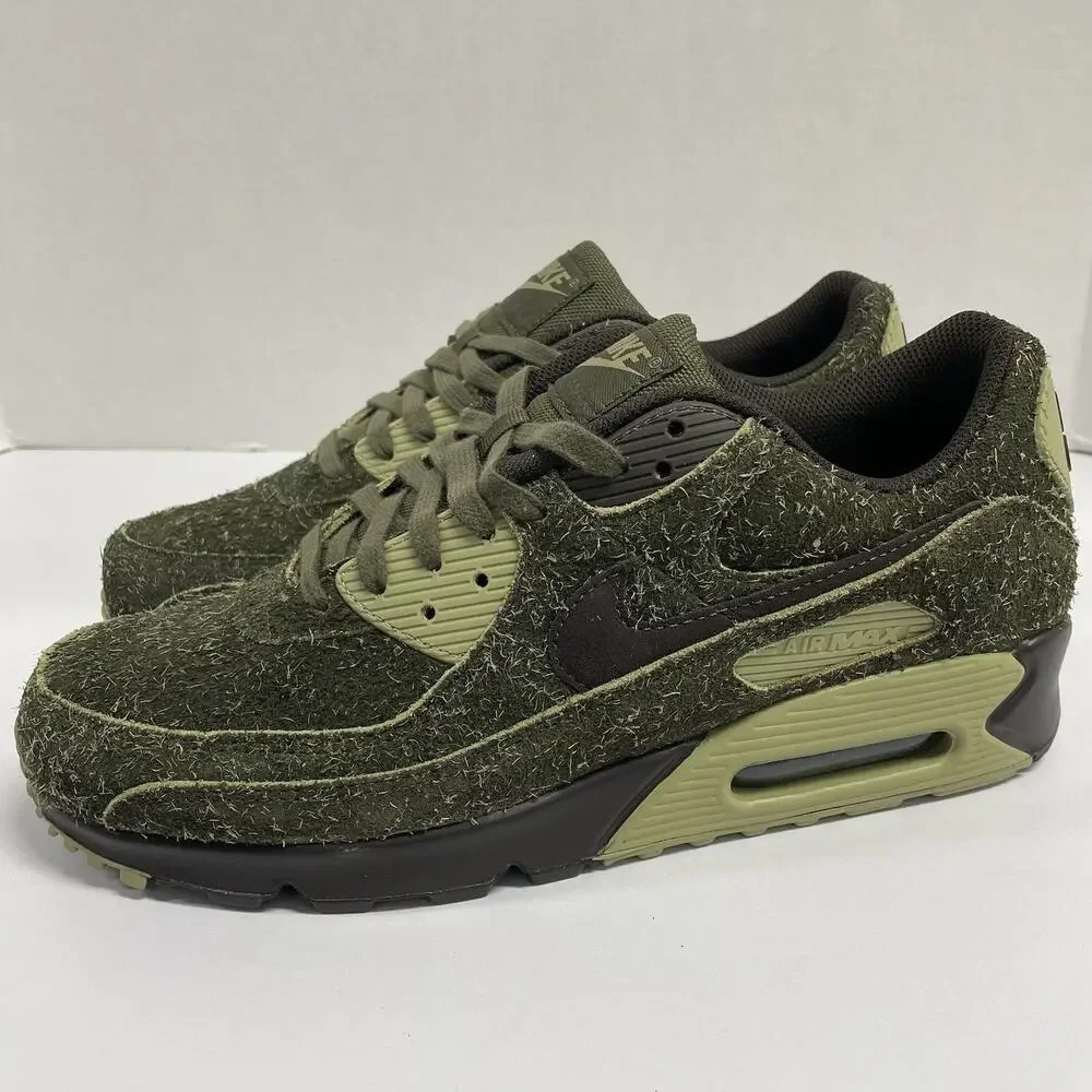 Nike Air Max 90 Skunk HV6663 300 Size 8.5 Men Green Retro Runner Hairy Suede 420